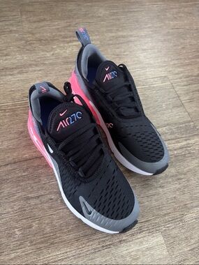 Nike Air Max 270 Black Gray with Pink Accents. Size 4Y.